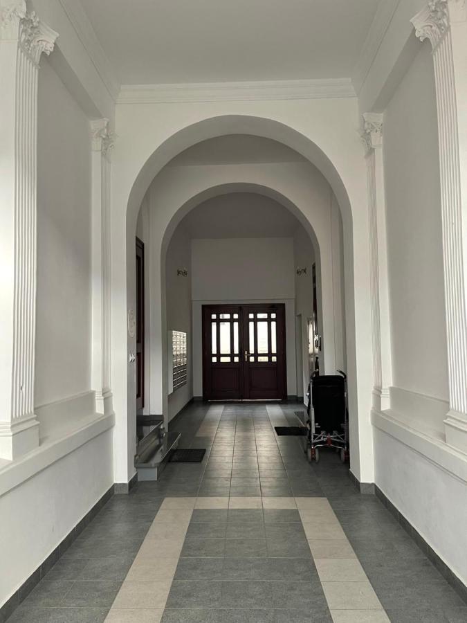 Apartament Grafitowy Apartment Poznan Bagian luar foto
