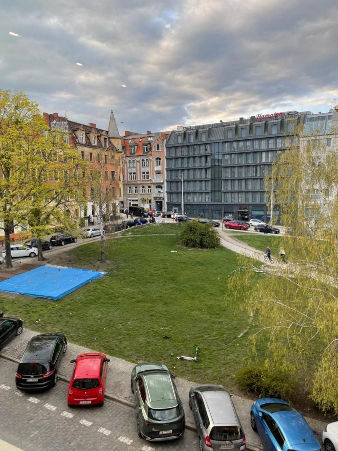 Apartament Grafitowy Apartment Poznan Bagian luar foto