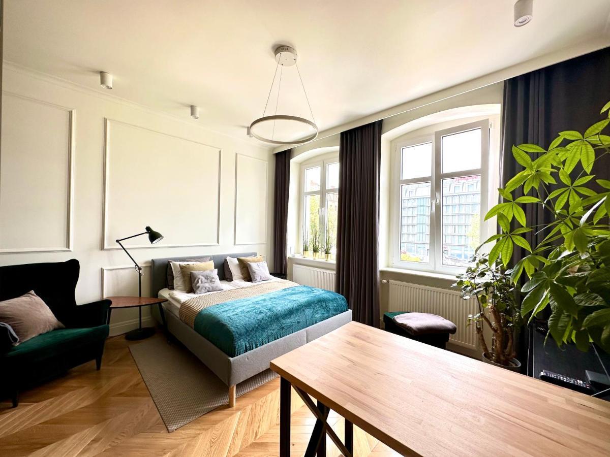 Apartament Grafitowy Apartment Poznan Bagian luar foto